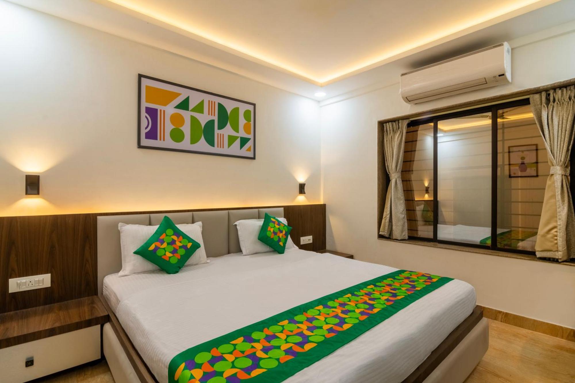 Treebo Petals Banquet & Suites - Kolkata Exterior photo